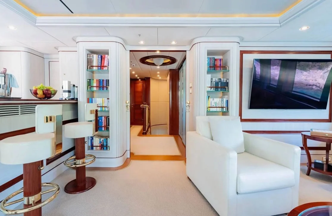 An image of Tirea yacht