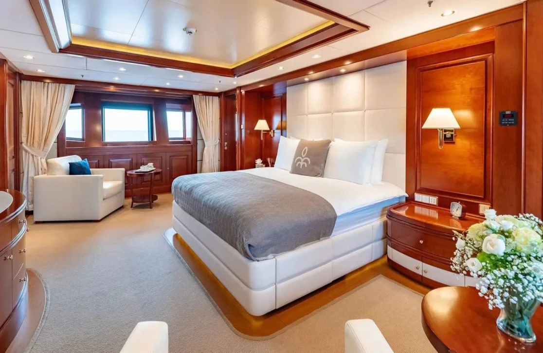 An image of Tirea yacht