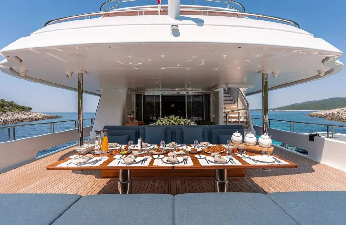 An image of Tirea yacht