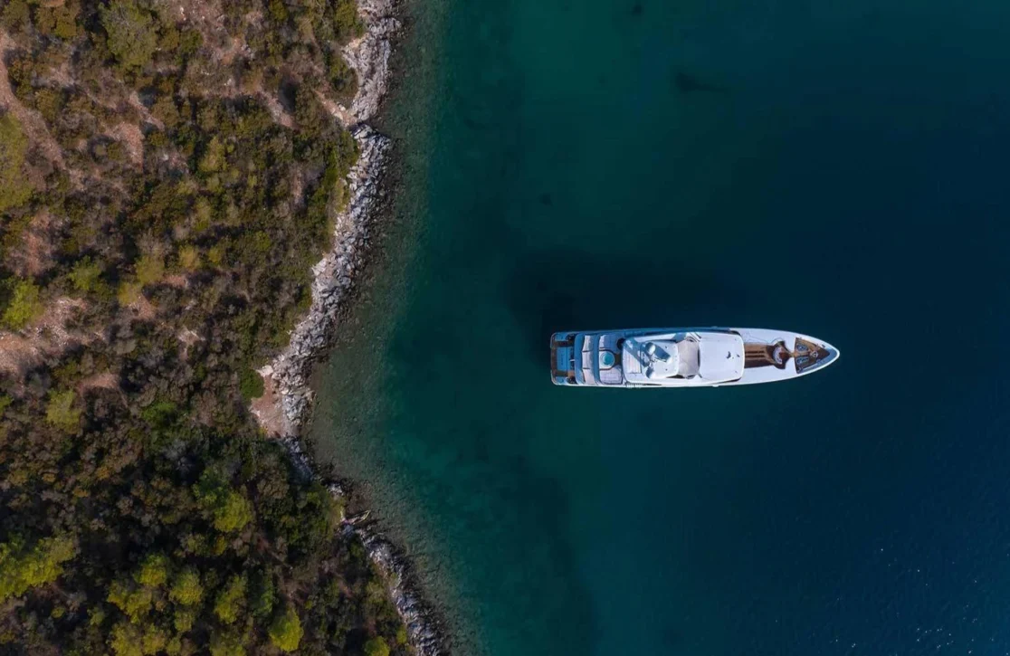 An image of Immersive yacht
