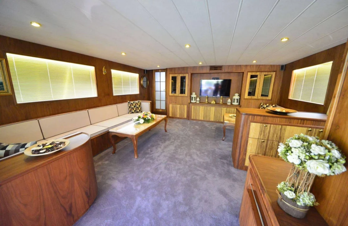 An image of Immersive yacht