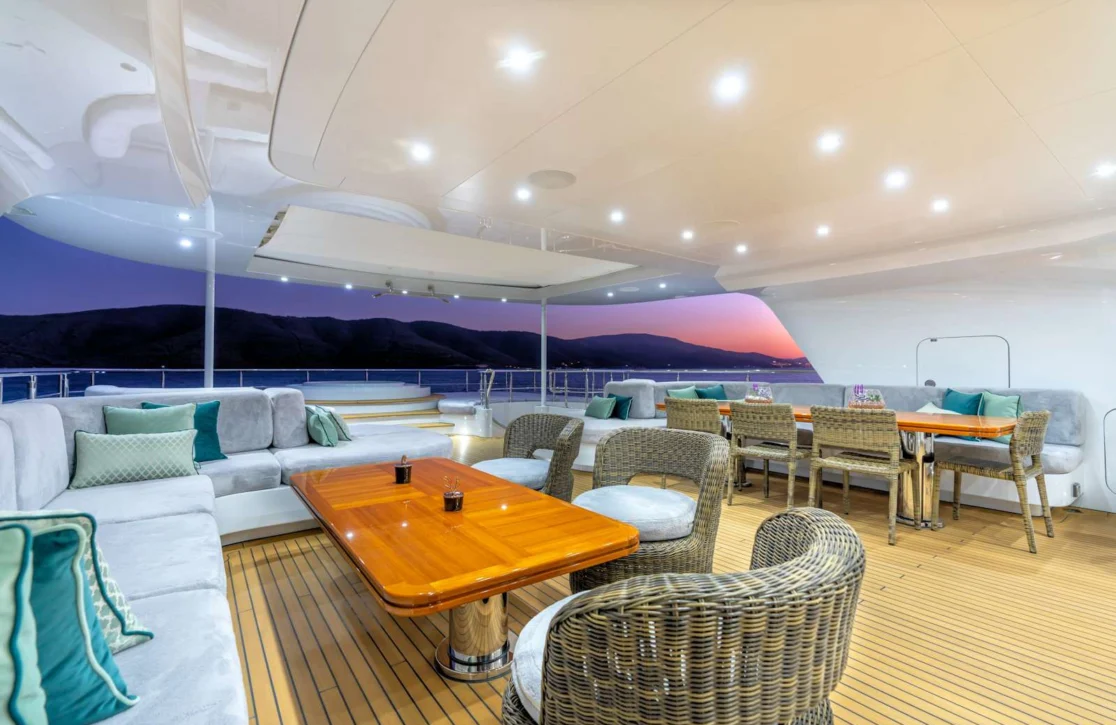 An image of Immersive yacht