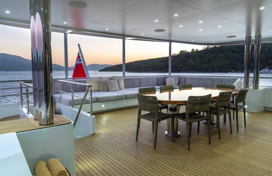 An image of Immersive yacht