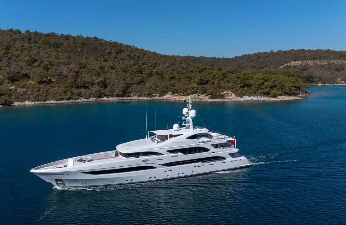 An image of Immersive yacht