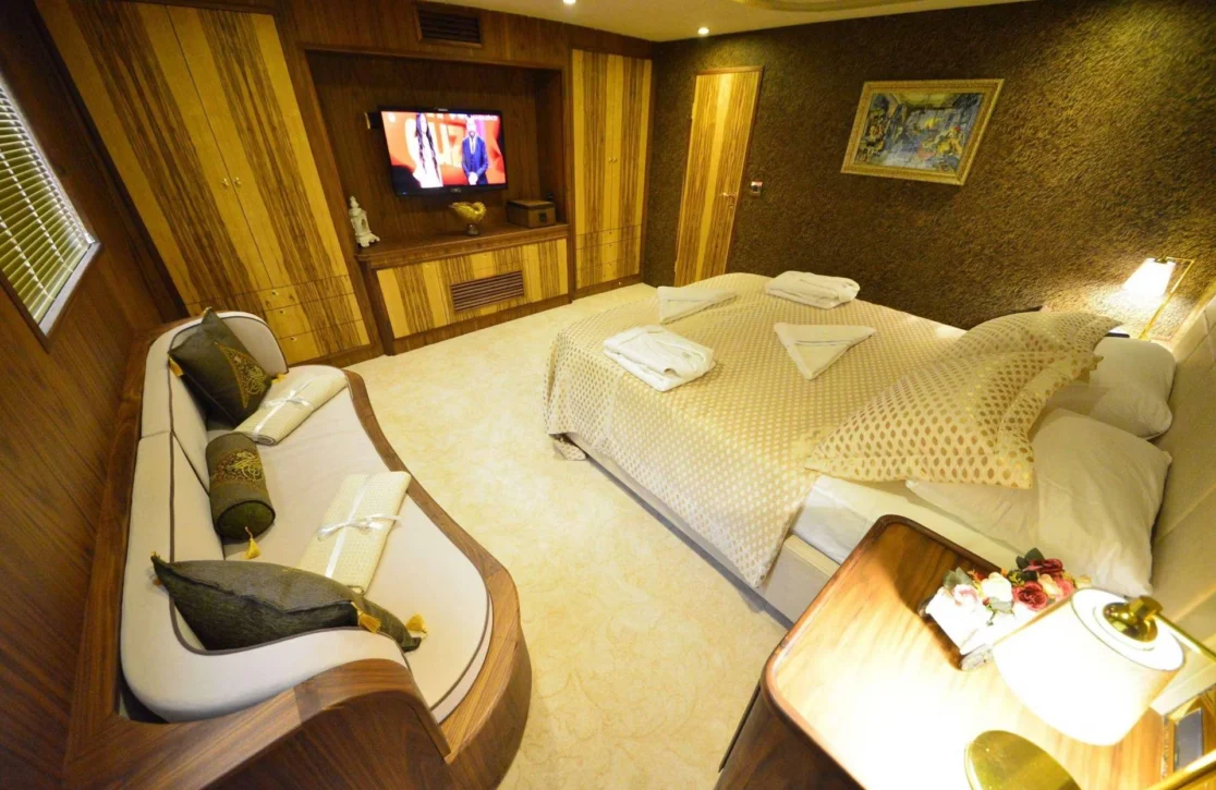 An image of Immersive yacht