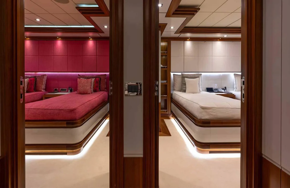 An image of Immersive yacht