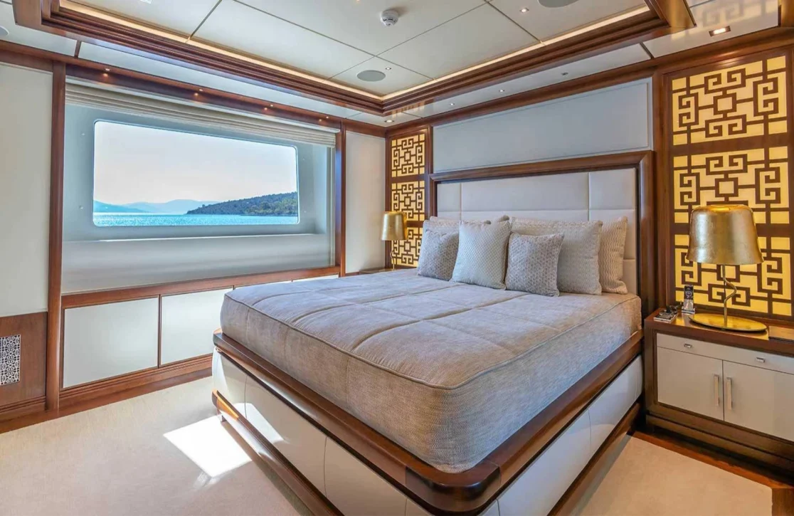 An image of Immersive yacht