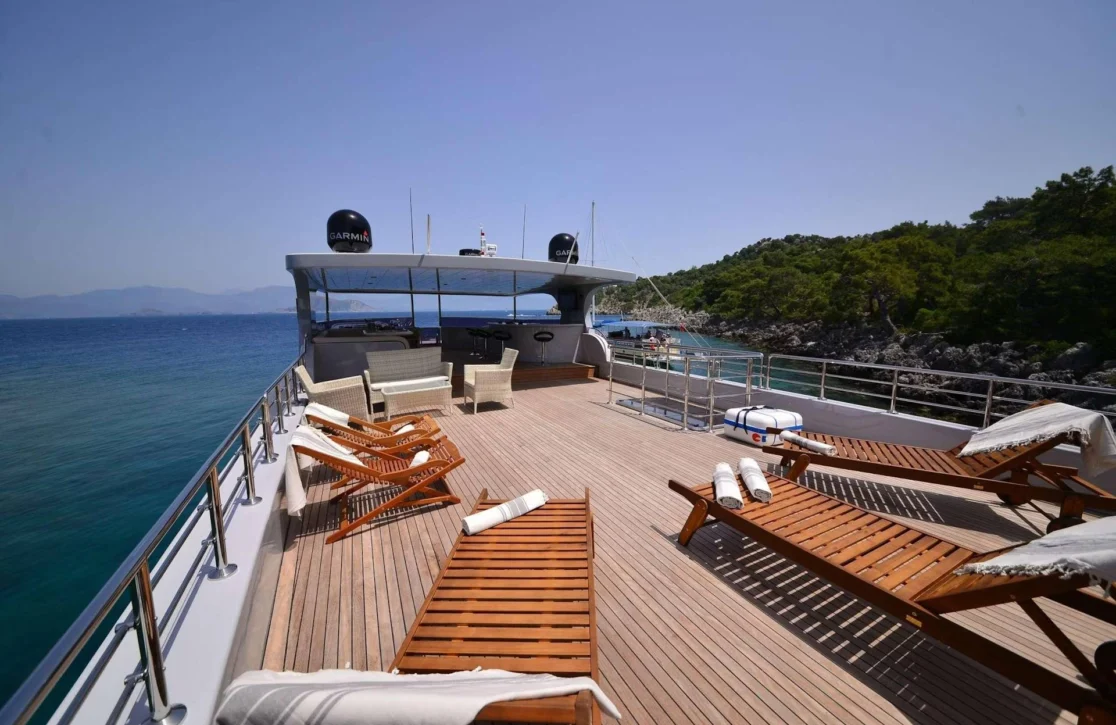 An image of Immersive yacht