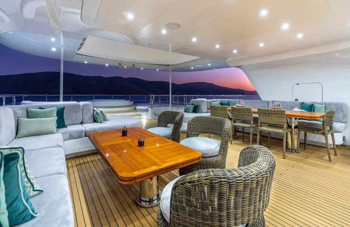An image of Immersive yacht