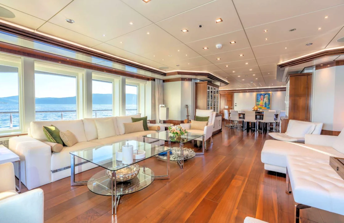 An image of Immersive yacht