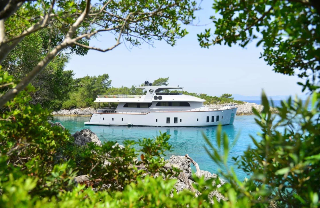 An image of Immersive yacht