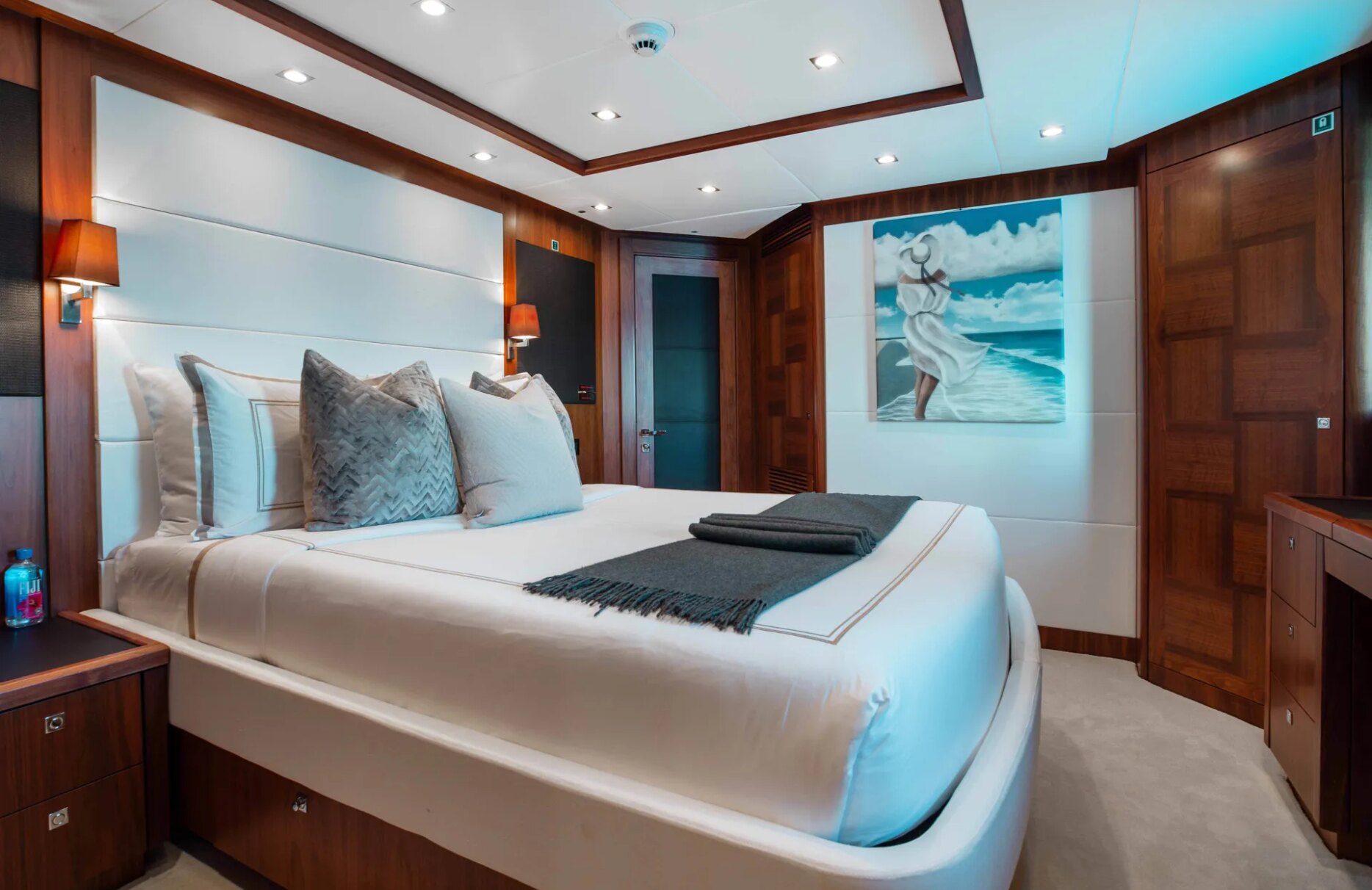 A preview of interior Bedroom cabin