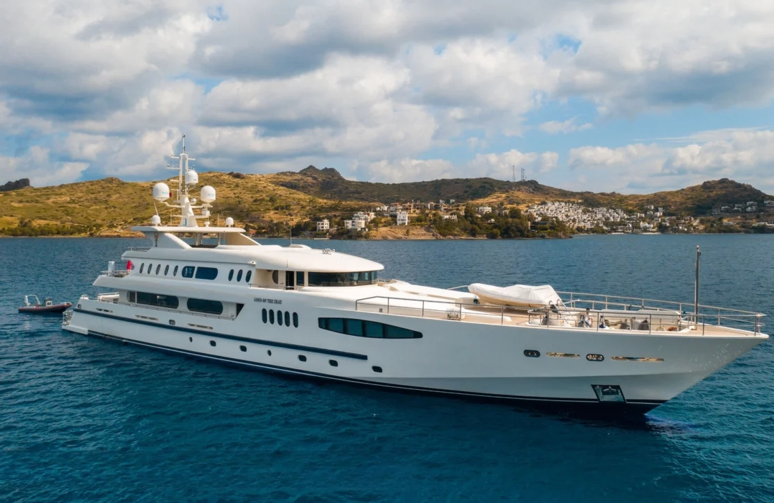 An image of Queen Mare yacht