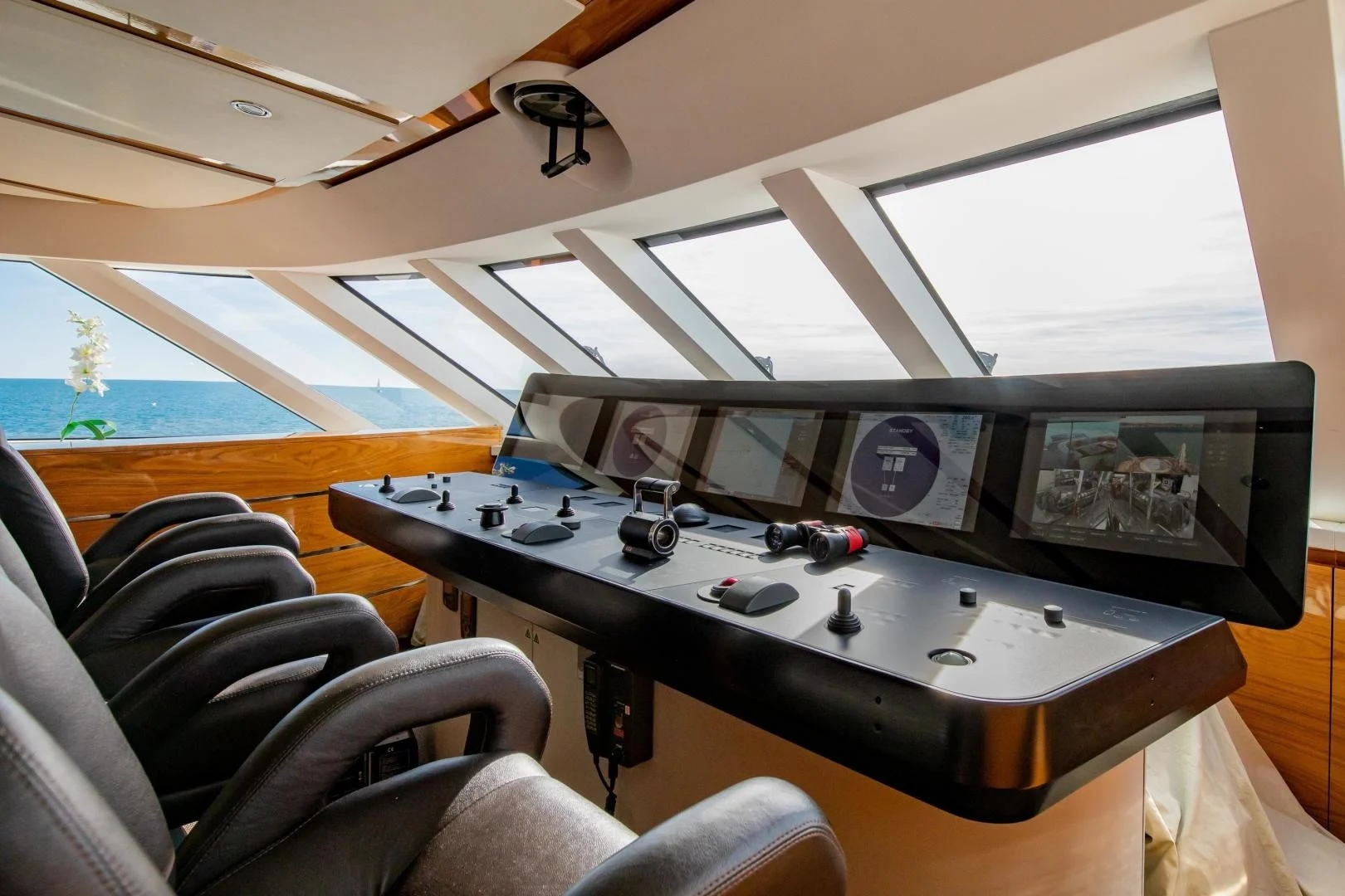 A preview of interior Bridge driving area