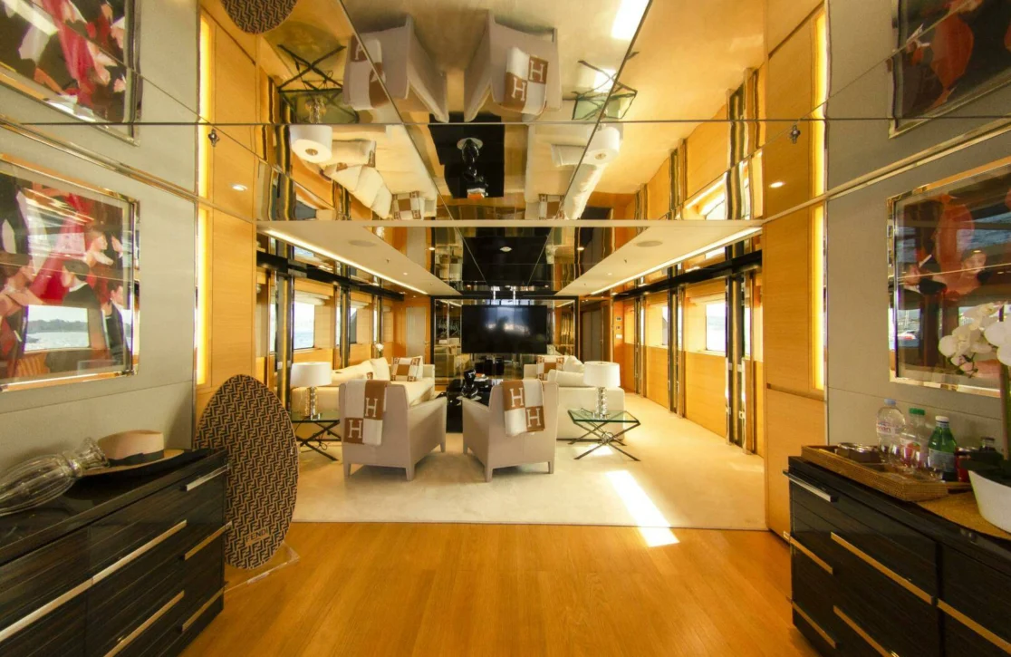 An image of Darling yacht