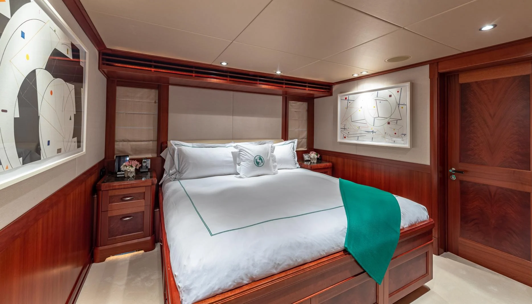 A preview of interior Bedroom cabin