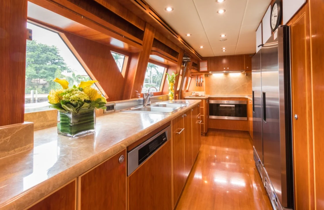 An image of Picnic yacht