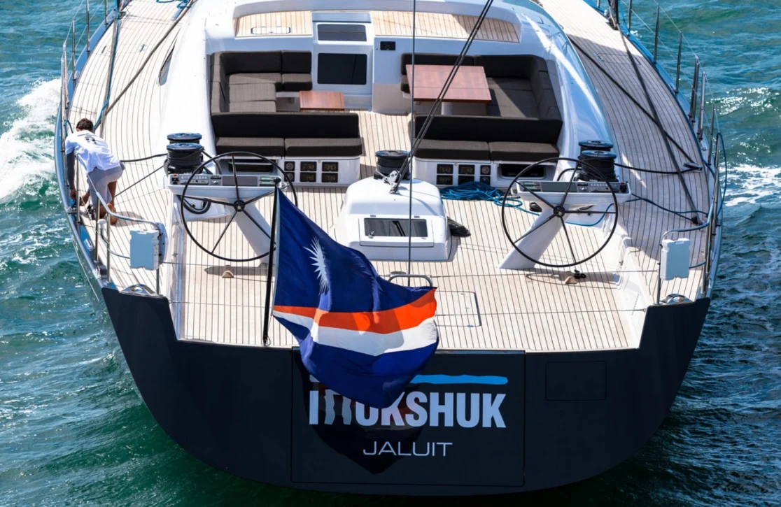An image of Inukshuk yacht
