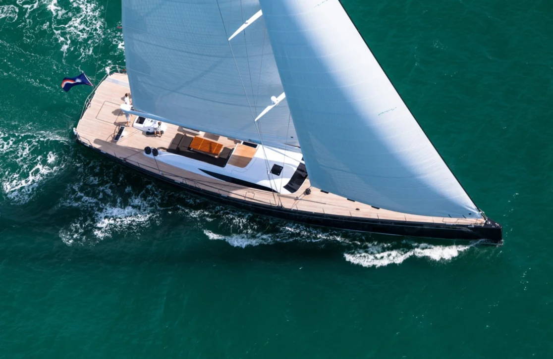 An image of Inukshuk yacht