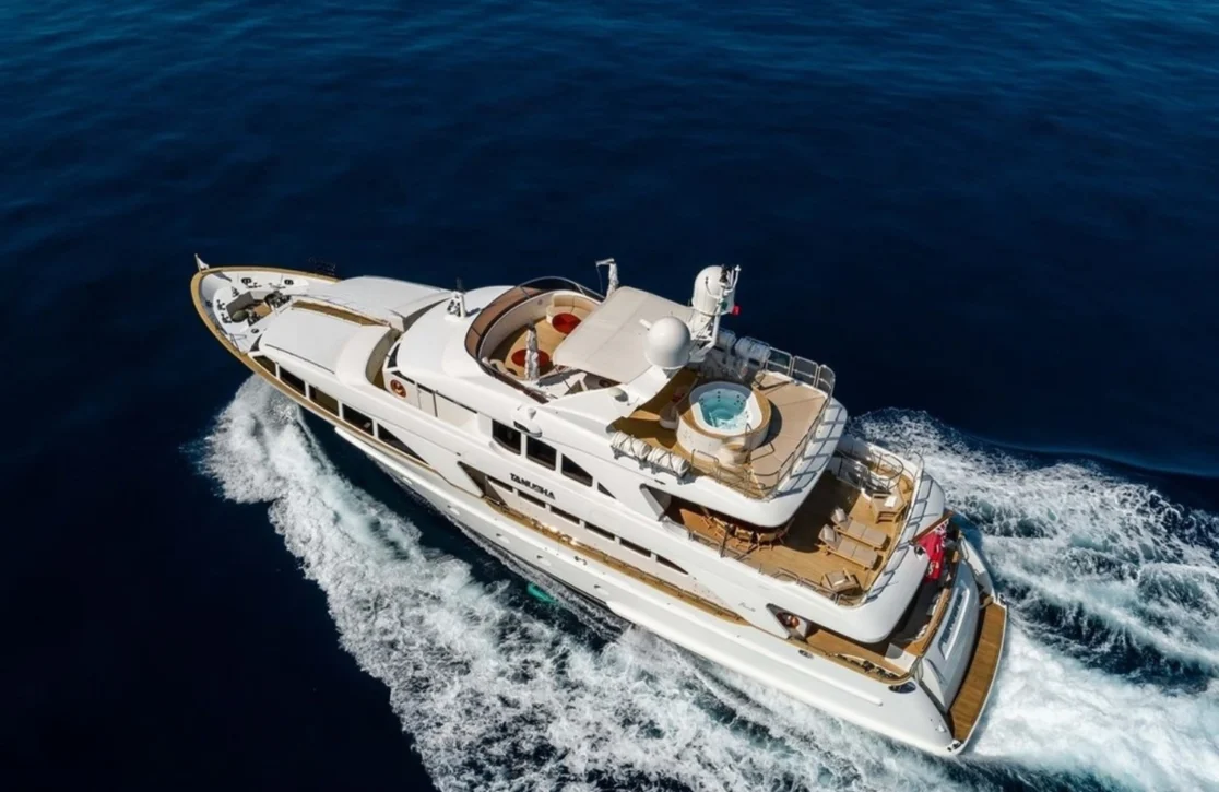 An image of Mi Amore Julia yacht