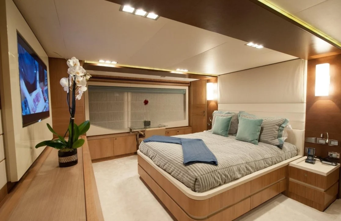 An image of Amore Mio yacht