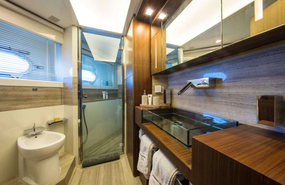 An image of Amore Mio yacht
