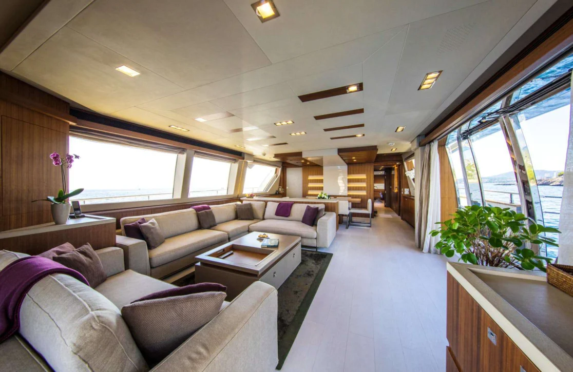 An image of Amore Mio yacht