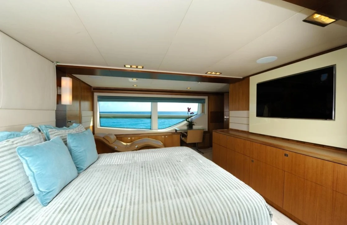 An image of Amore Mio yacht
