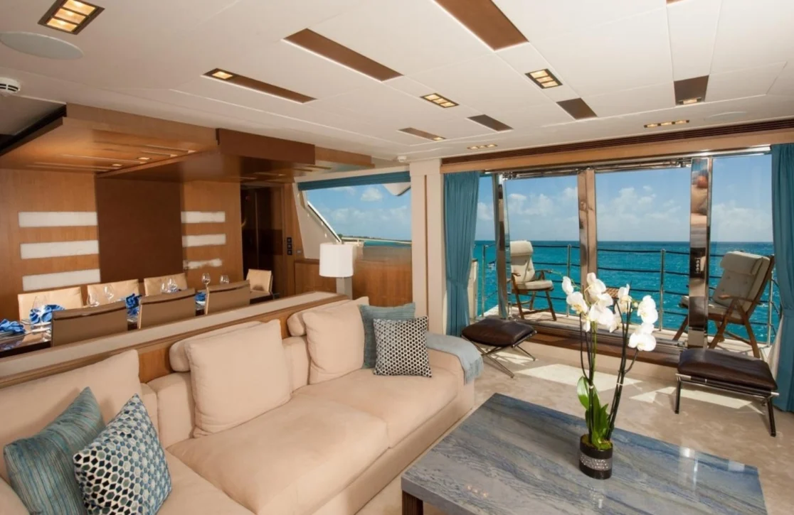 An image of Amore Mio yacht