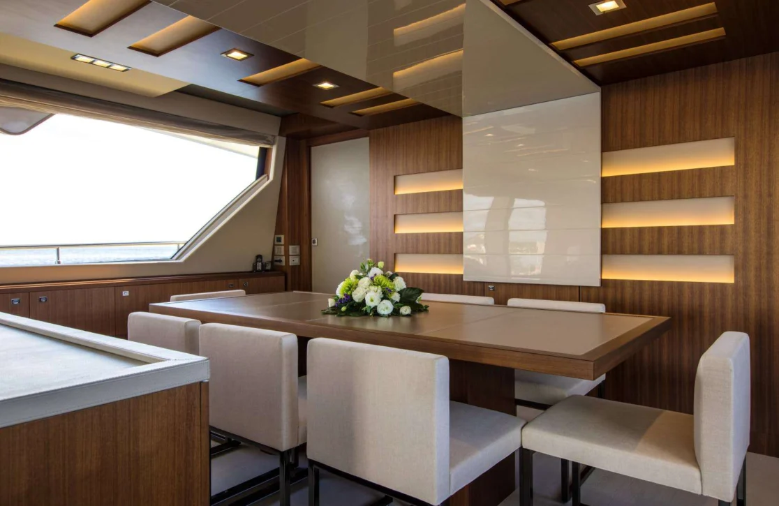 An image of Amore Mio yacht