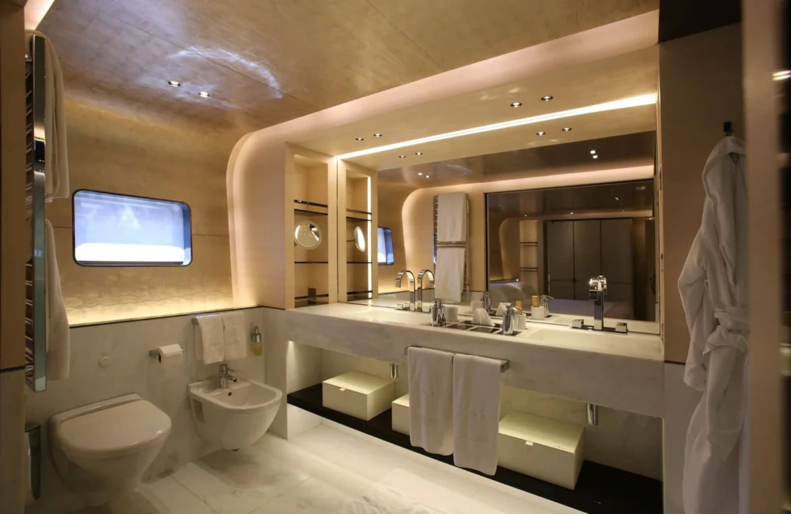 An image of Aslec 4 yacht