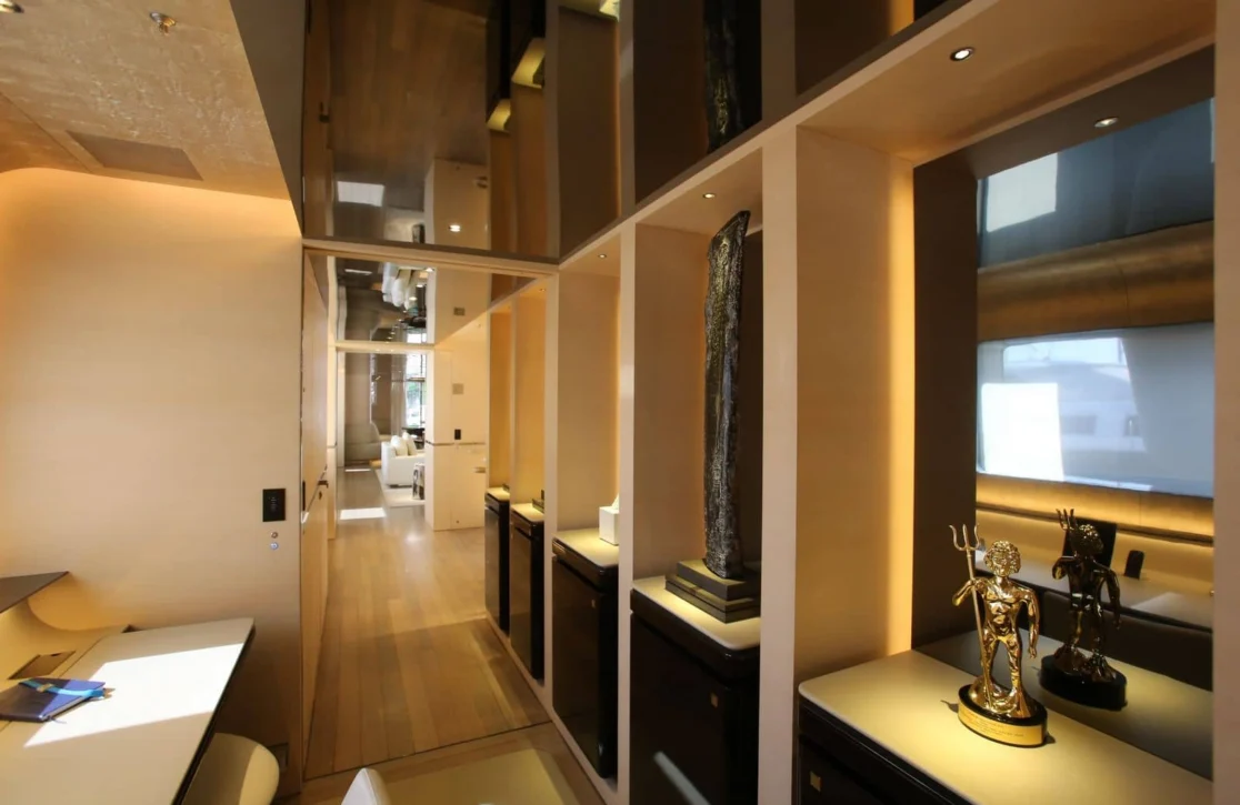 An image of Aslec 4 yacht