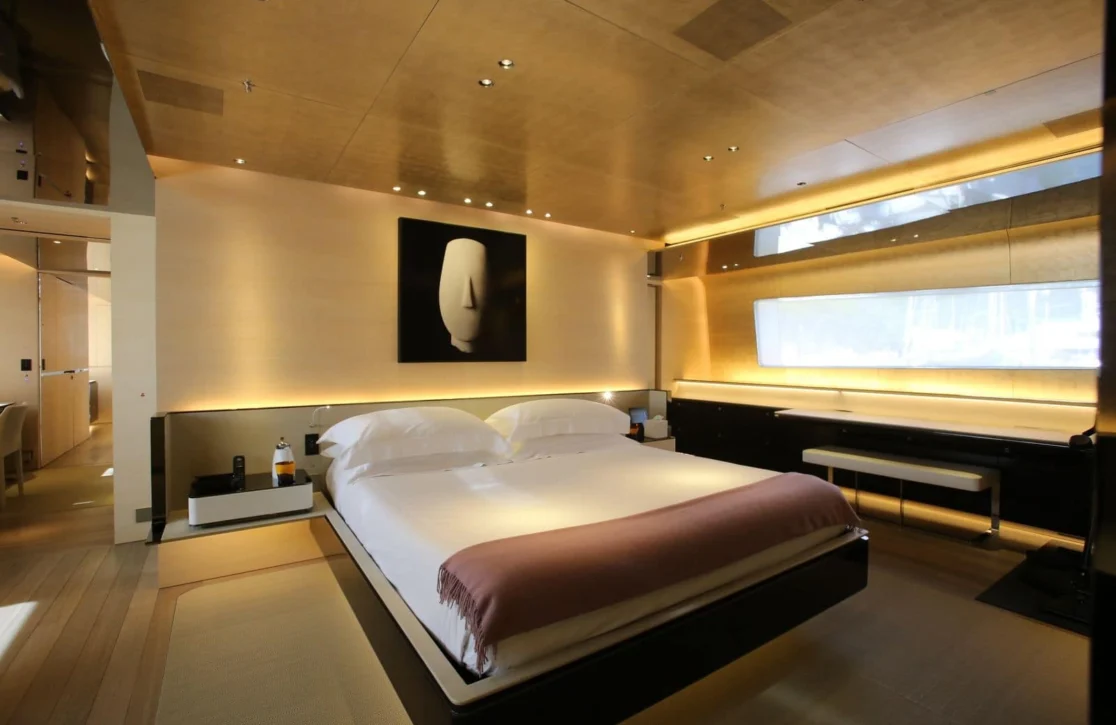 An image of Aslec 4 yacht