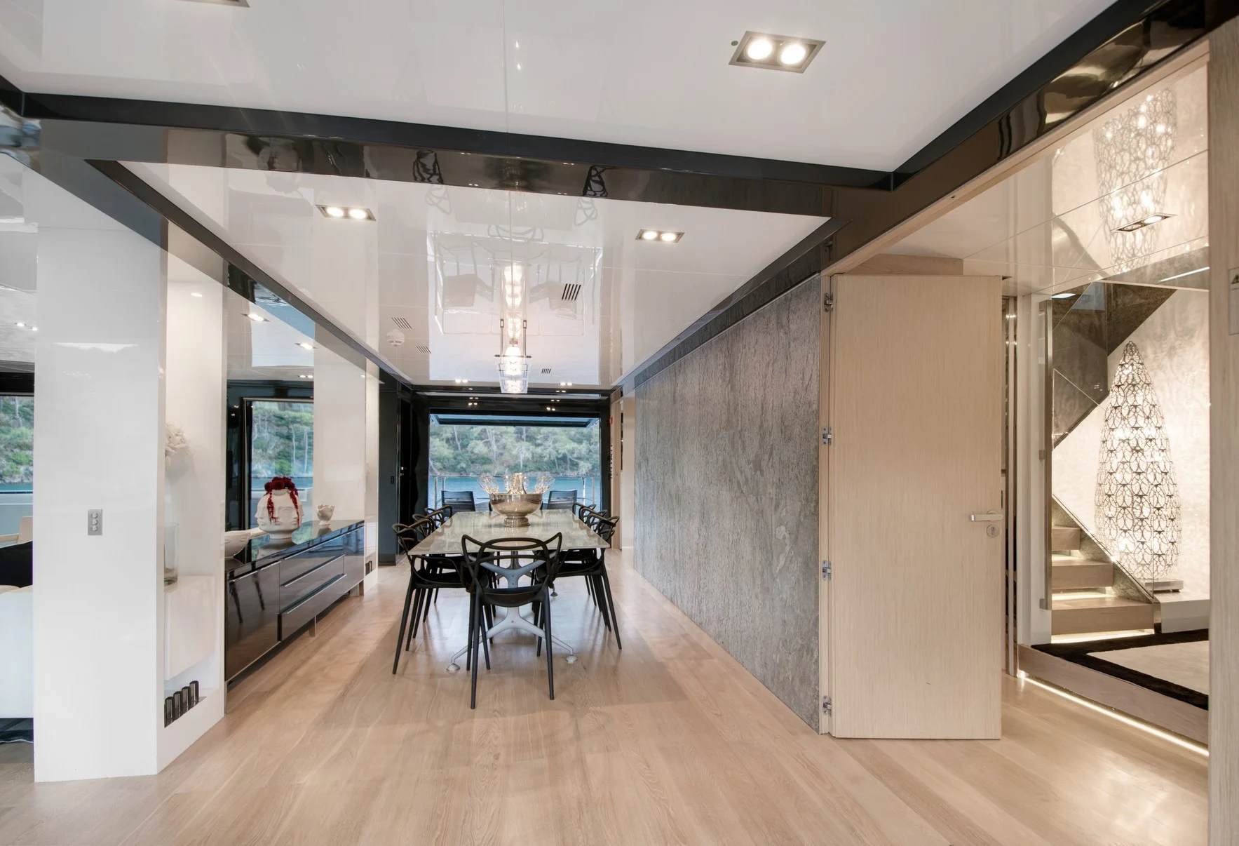 A preview of interior Hallway