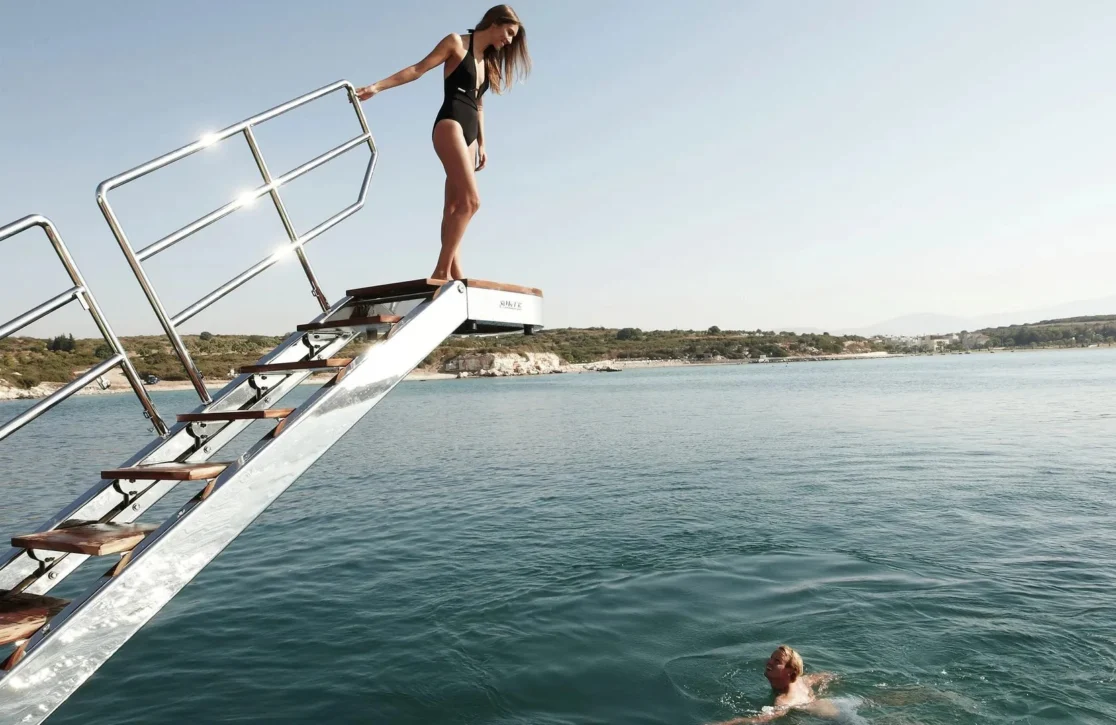 An image of E & E yacht