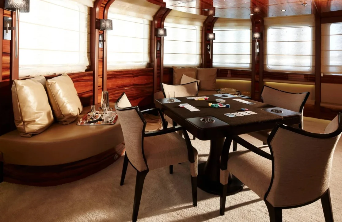 An image of E & E yacht