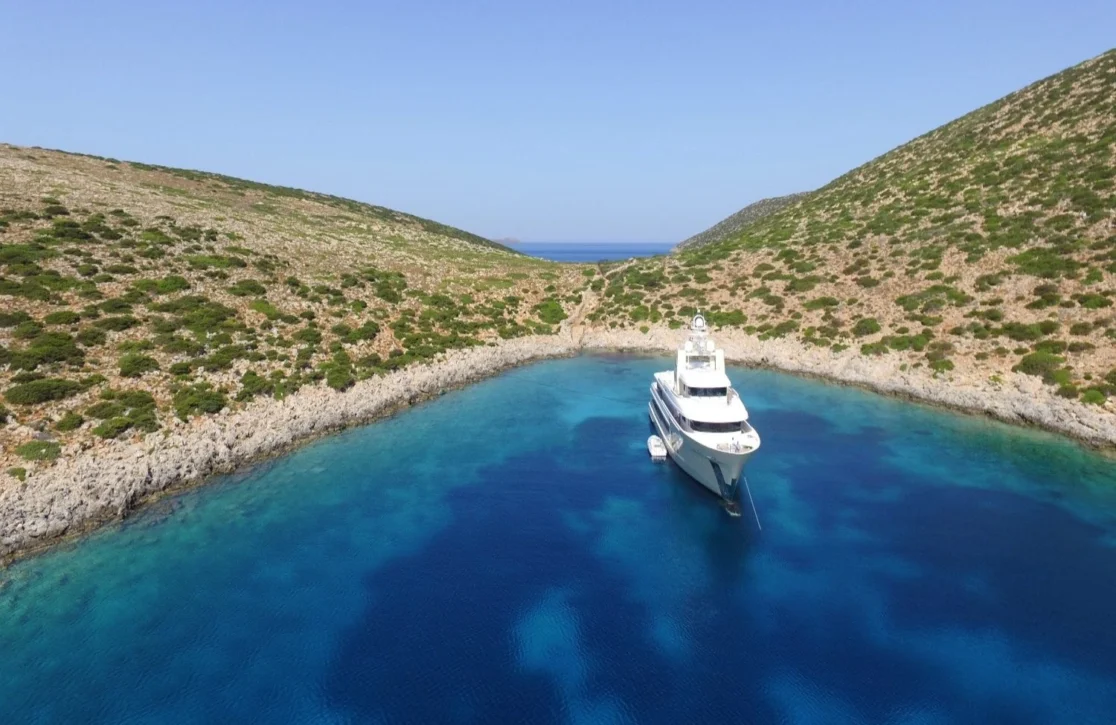 An image of E & E yacht
