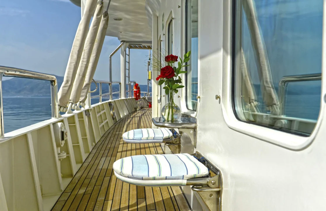 An image of Running On Waves yacht