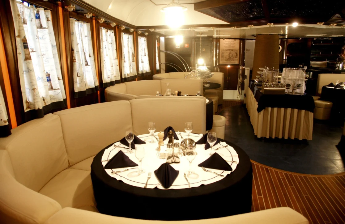 An image of Running On Waves yacht