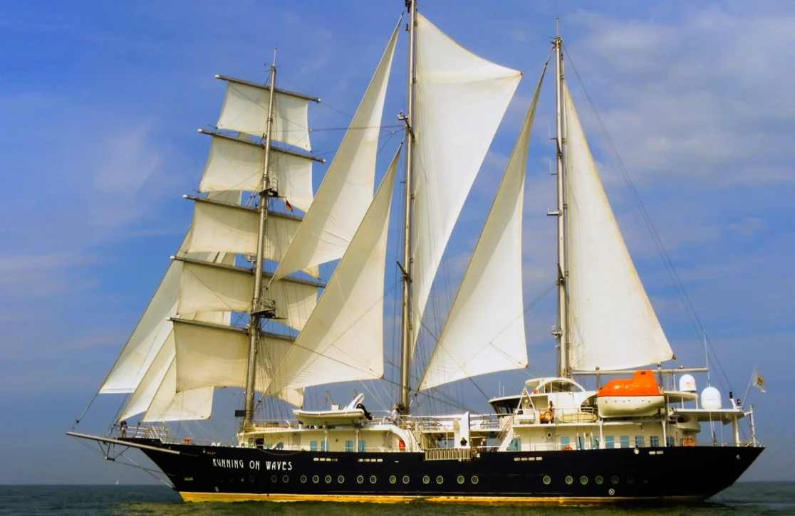 An image of Running On Waves yacht