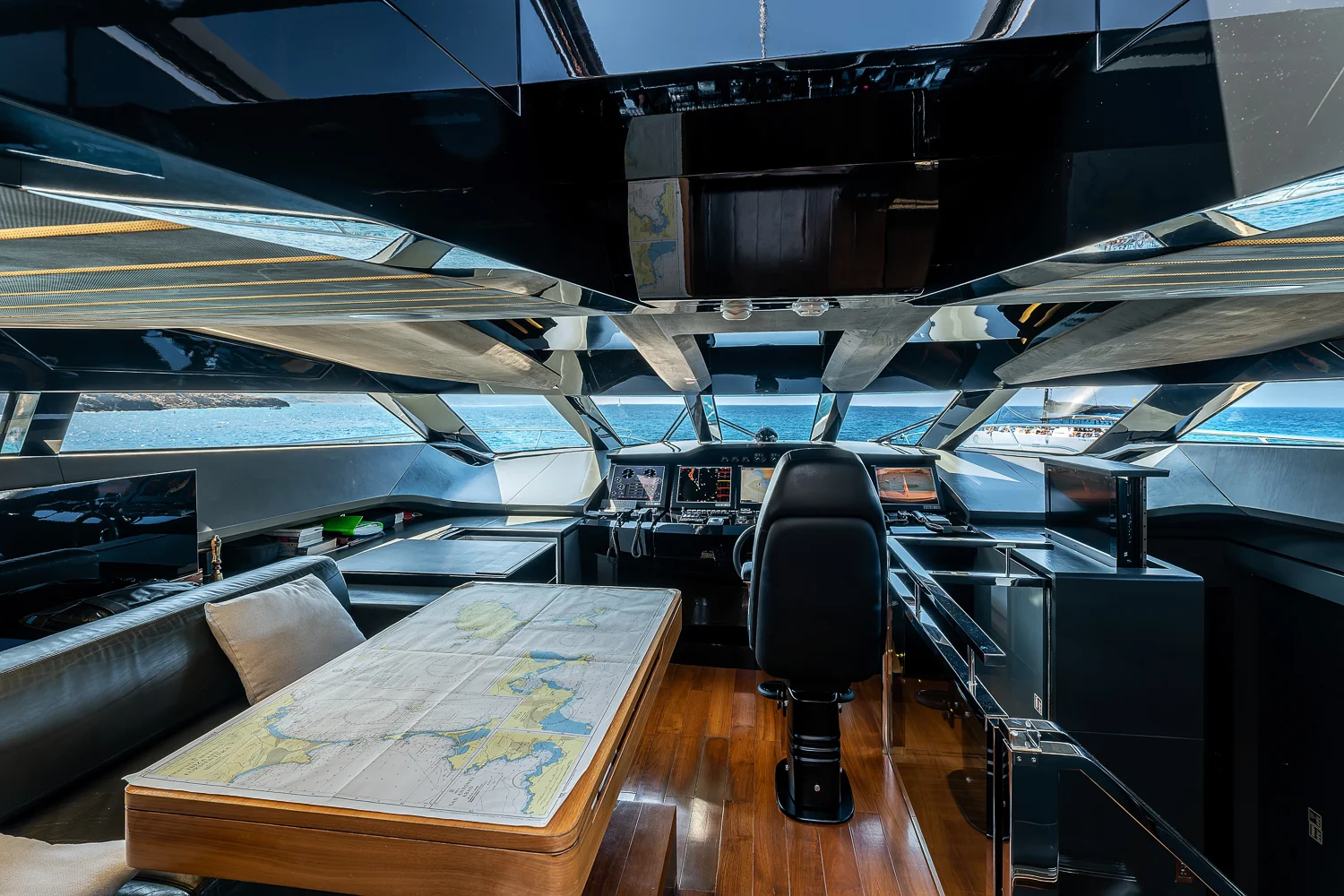 A preview of interior Bridge driving area