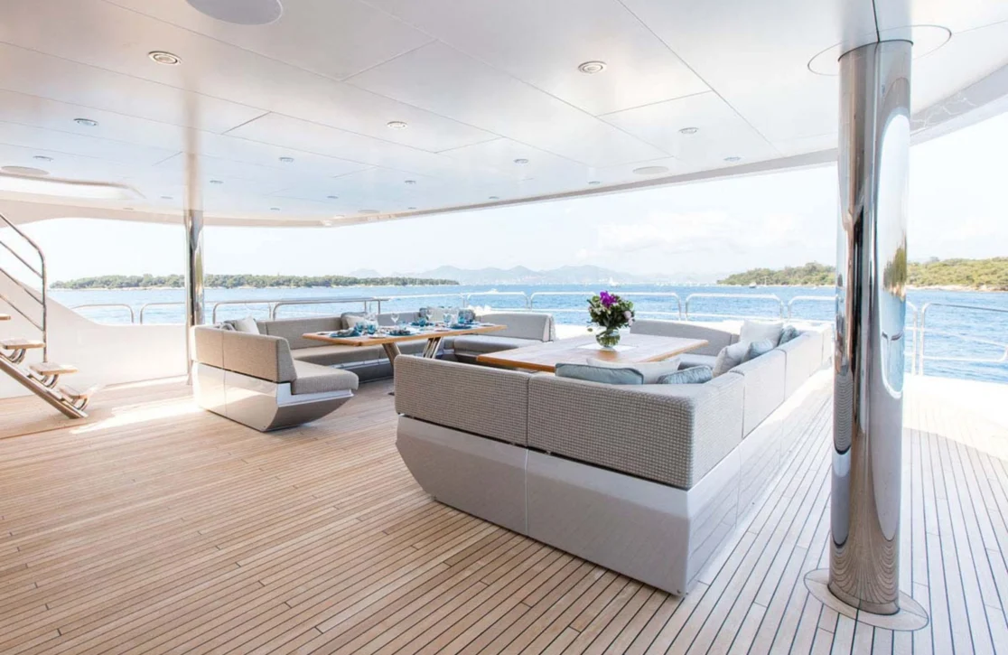 An image of Arados yacht