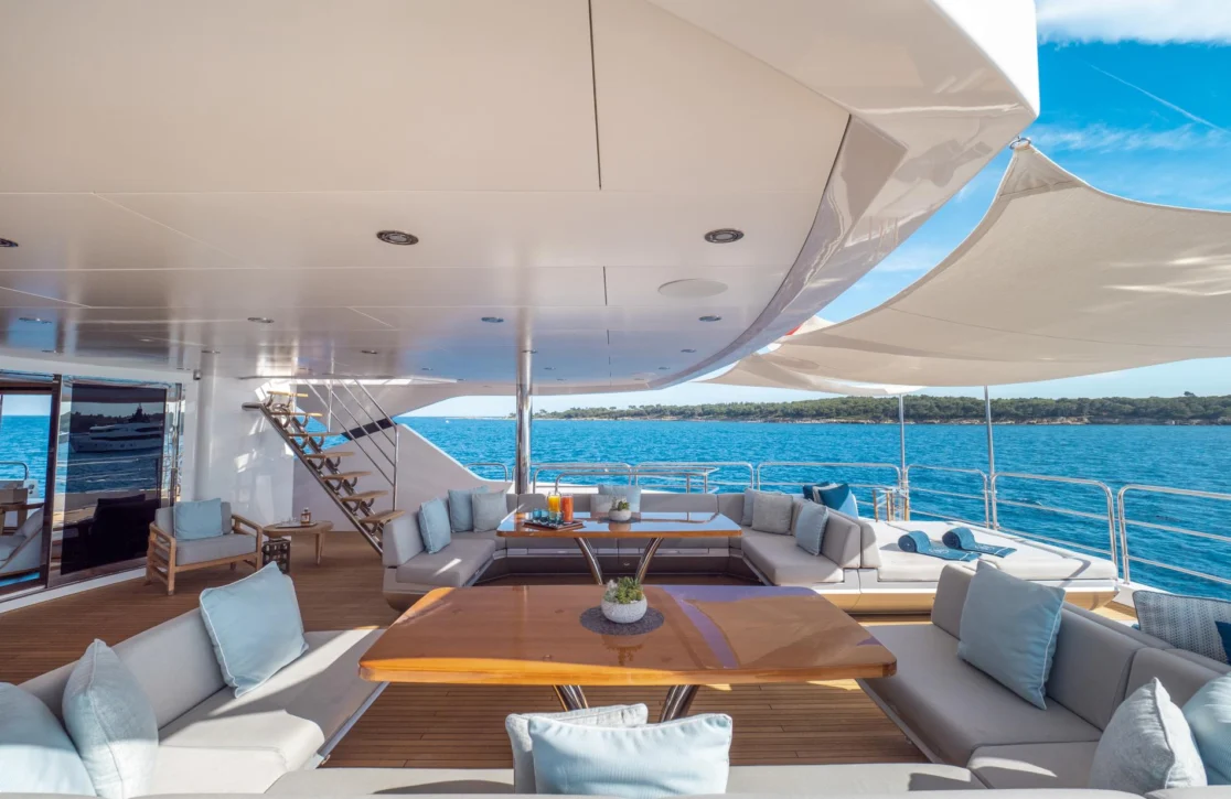 An image of Arados yacht