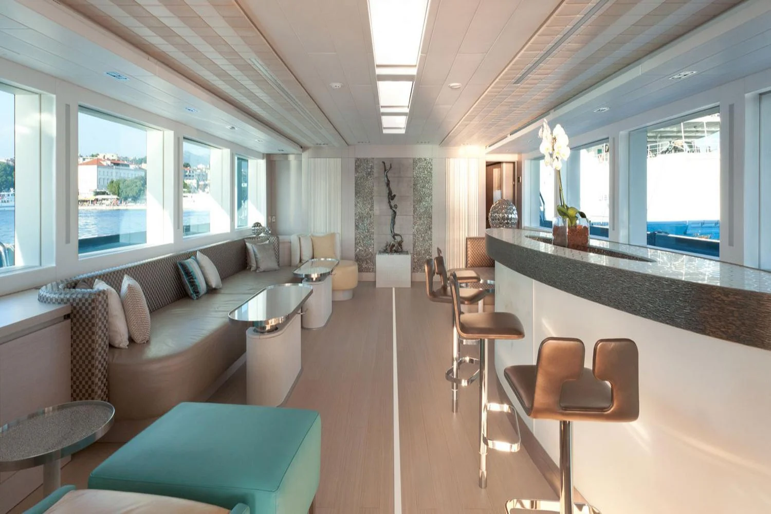 A preview of interior Bar or dance club