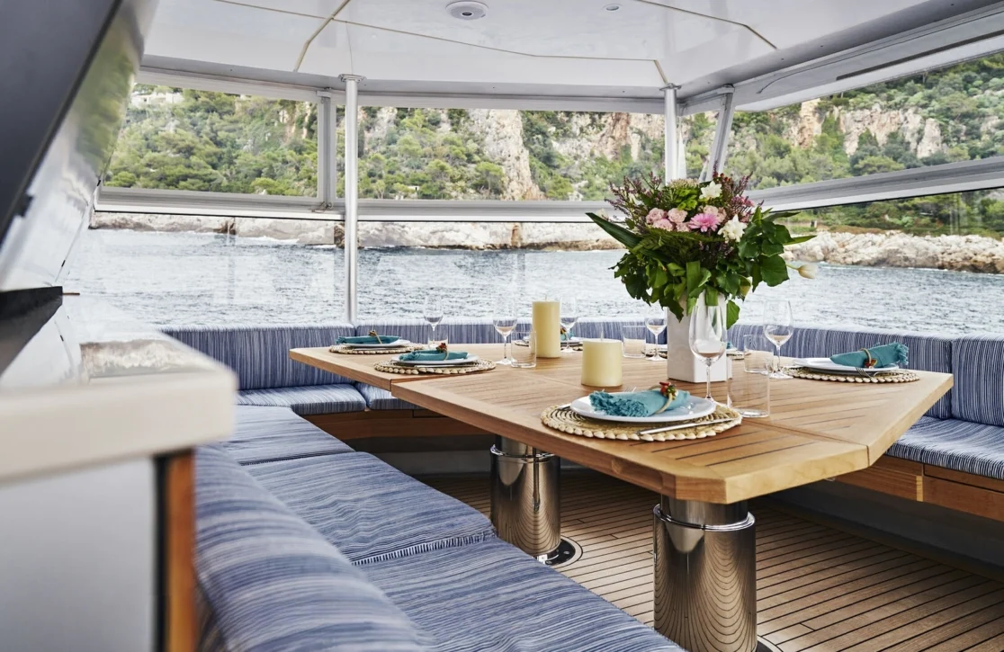 An image of Iceberg yacht