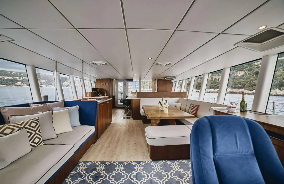 An image of Iceberg yacht