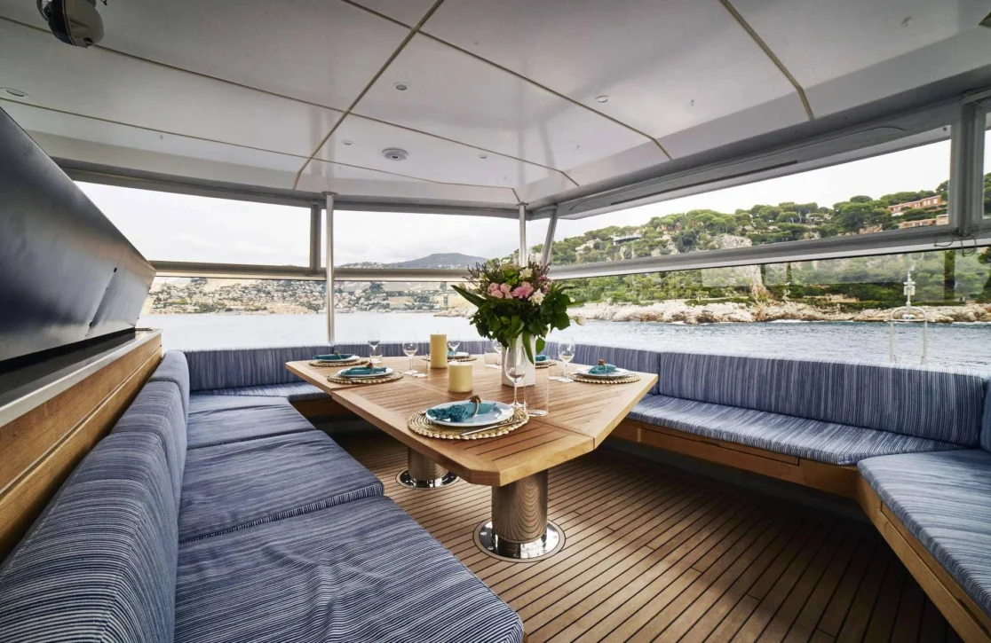 An image of Iceberg yacht