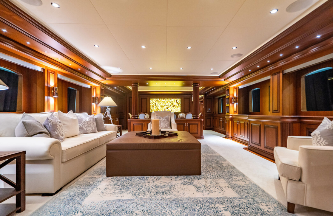An image of Omnia 1 yacht