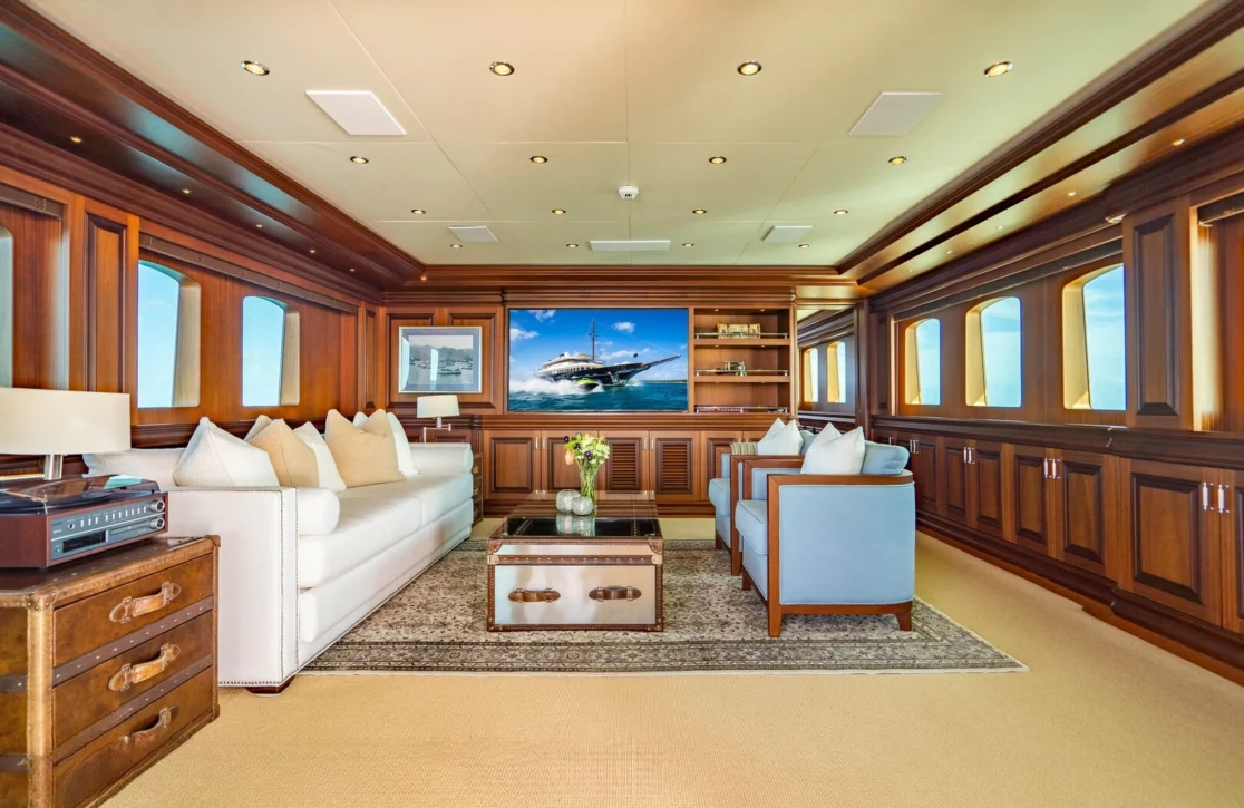 An image of Omnia 1 yacht
