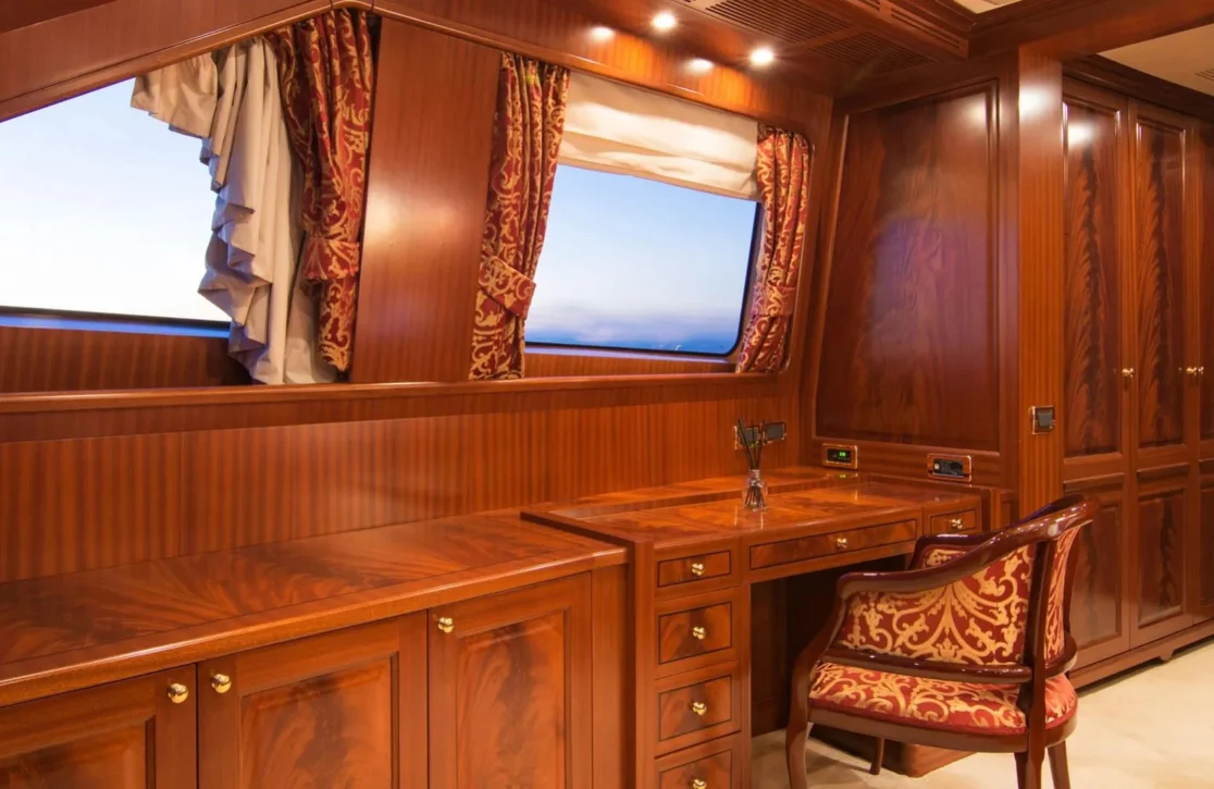An image of Option B yacht
